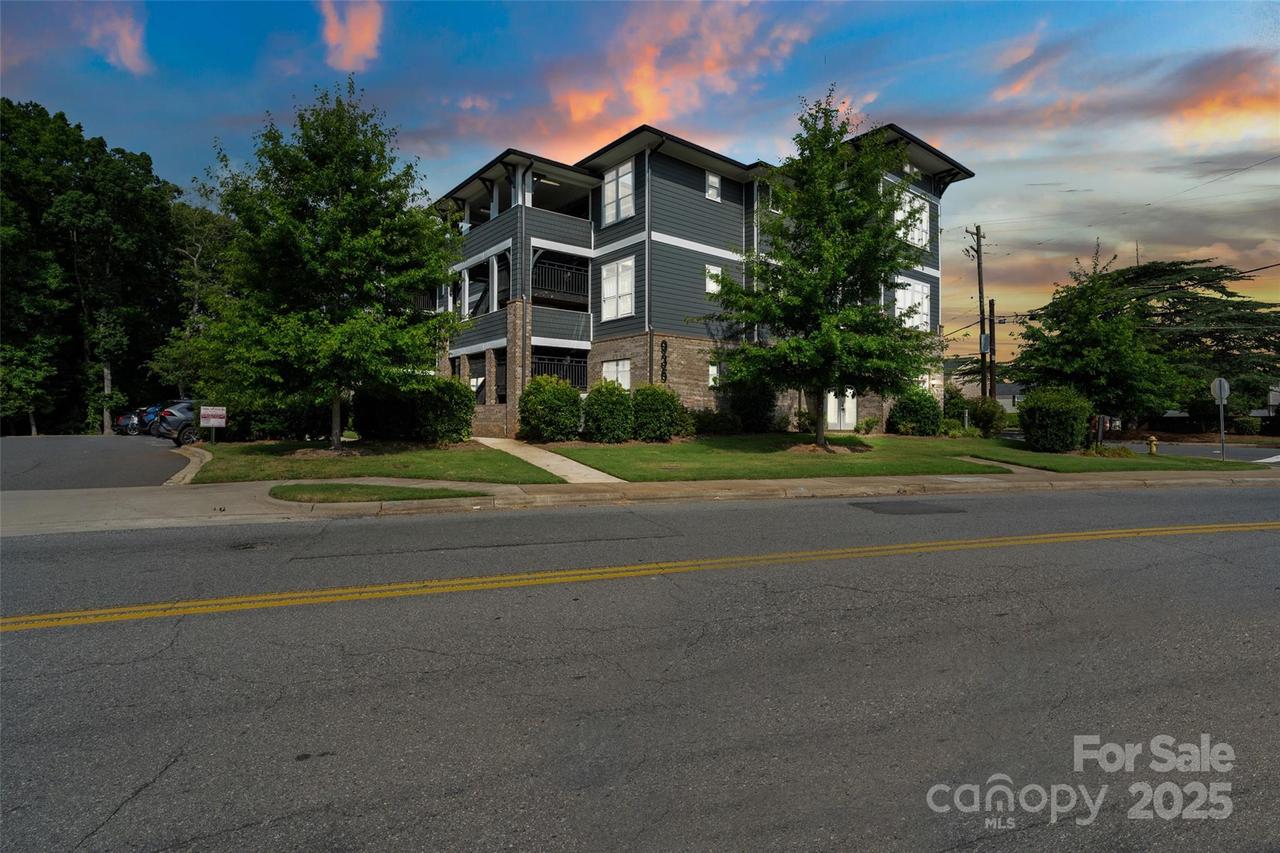 935 Mcalway Rd. #306, Charlotte, NC 28211