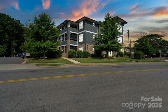 New Homes For Sale This Week That Attend Cotswold Elementary: July 18th to July 24th