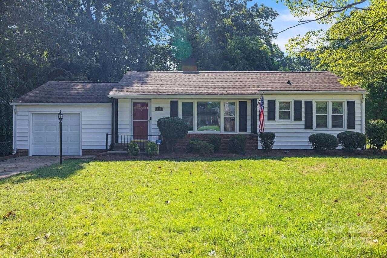 878 Henkel Rd., Statesville, NC 28677