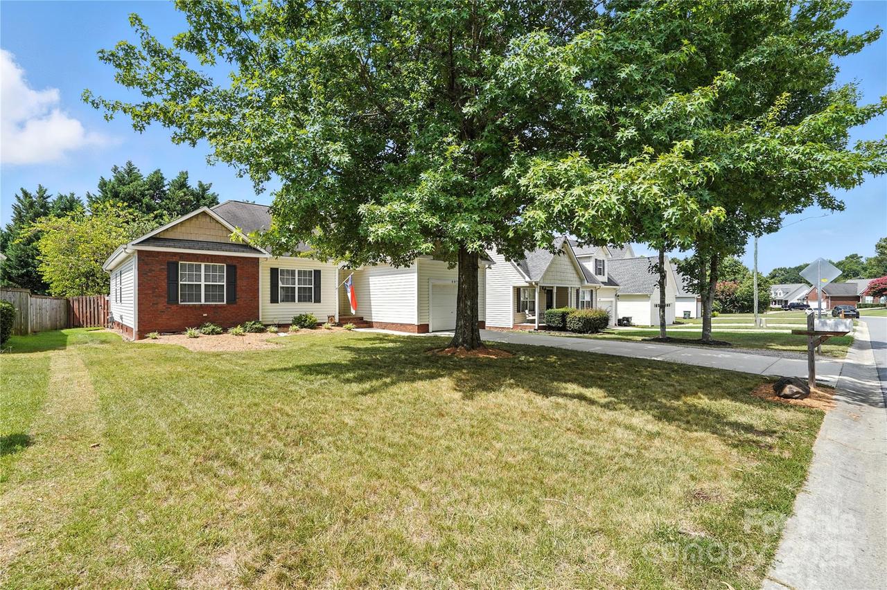 407 Riverwalk Dr., Concord, NC 28027