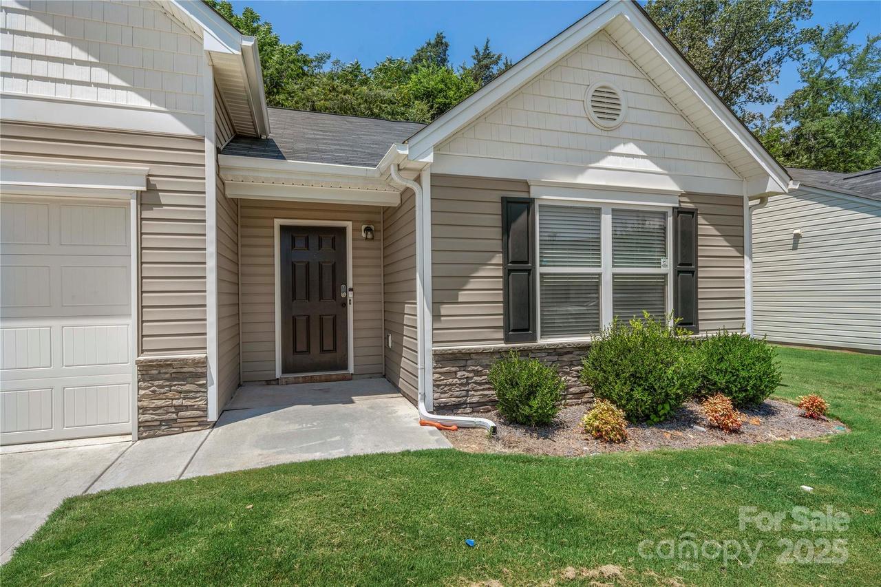 1131 Amberlight Cir., Salisbury, NC 28144