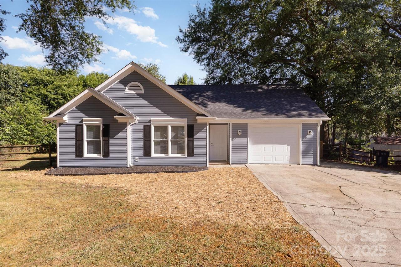14806 Karina Falls Ct., Charlotte, NC 28273