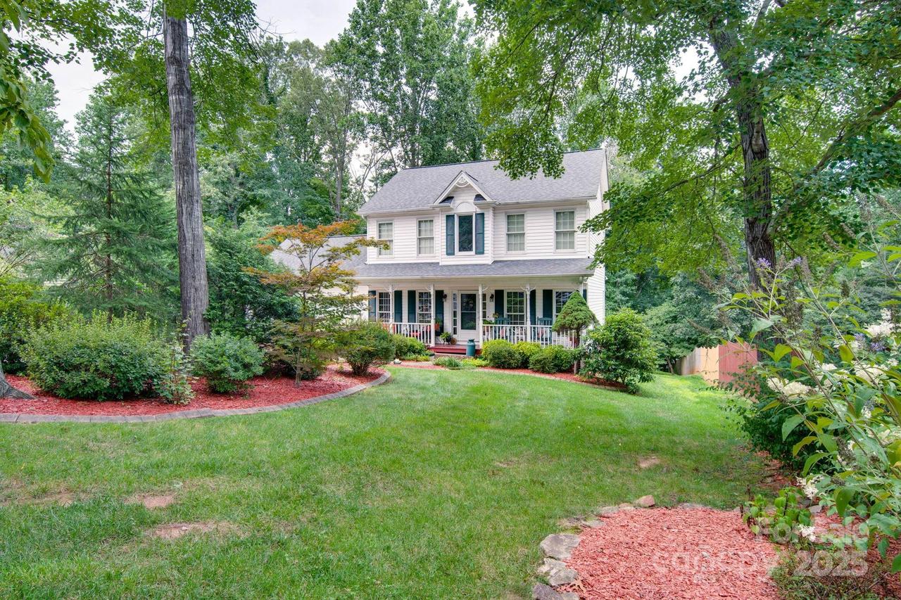 3720 25th Street Pl., Hickory, NC 28601