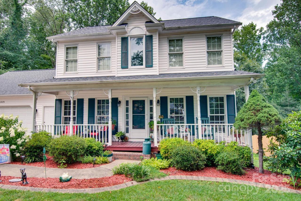 3720 25th Street Pl., Hickory, NC 28601
