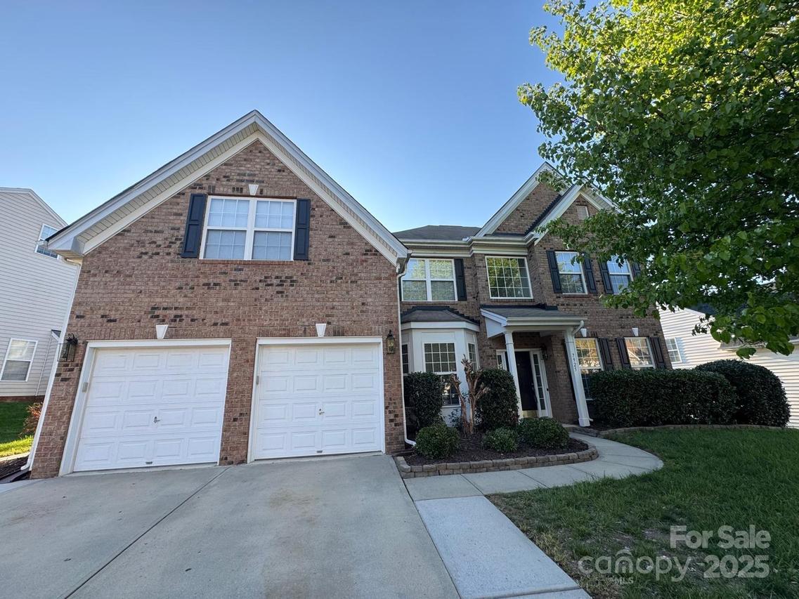 7925 Woodmere Dr., Harrisburg, NC 28075