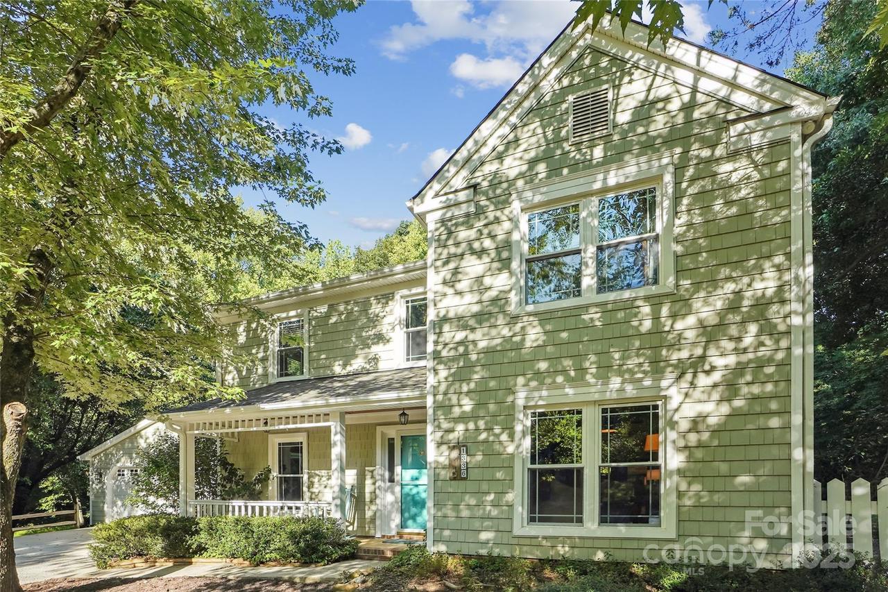 1336 Somersby Ln., Matthews, NC 28105