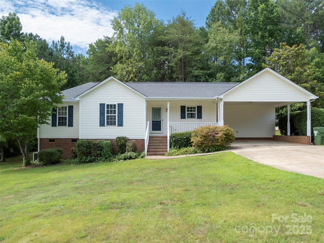 1114 Courtney Cove Ct., Gastonia, NC 28052