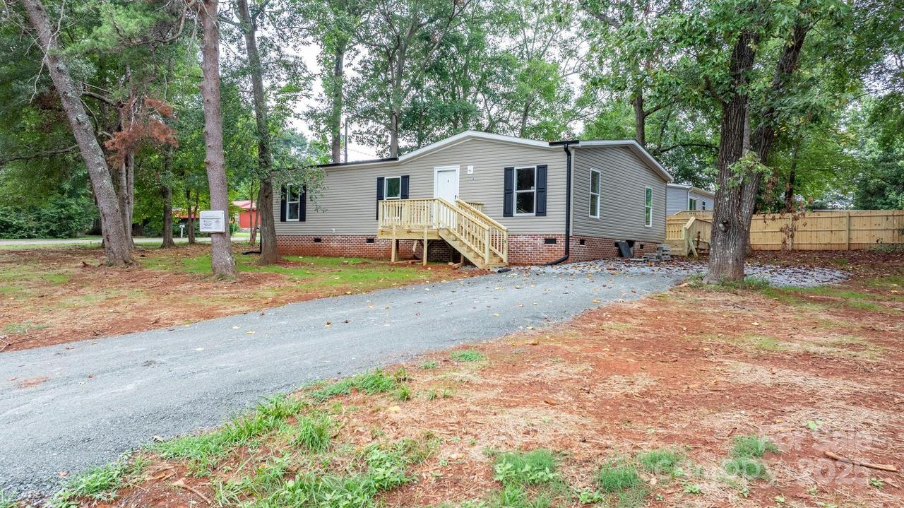 536 Lincoln View Rd., Lincolnton, NC 28092