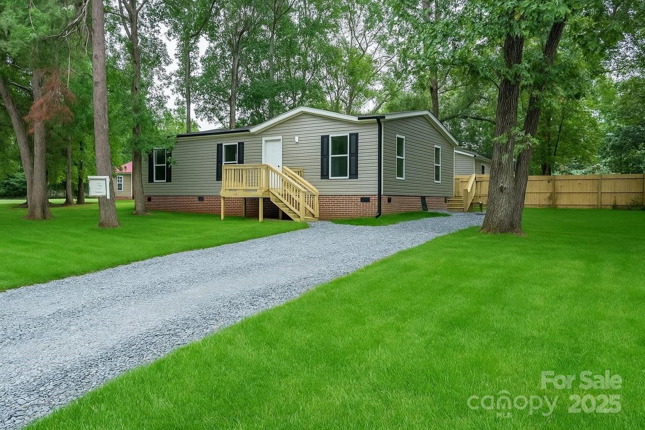 536 Lincoln View Rd., Lincolnton, NC 28092