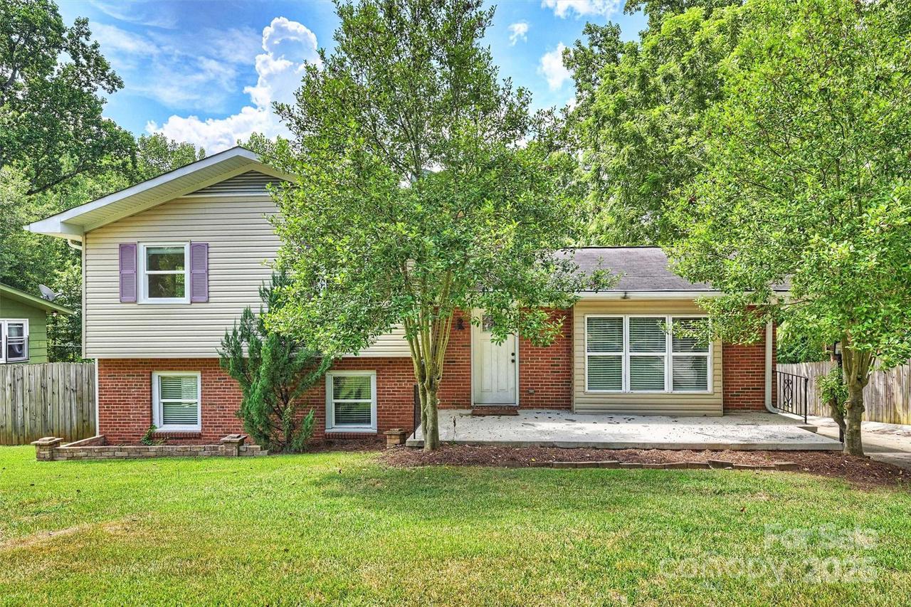 3408 Winterfield Pl., Charlotte, NC 28205