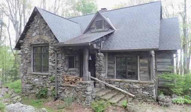 406 Pine Moss Tr., Hot Springs, NC 28743