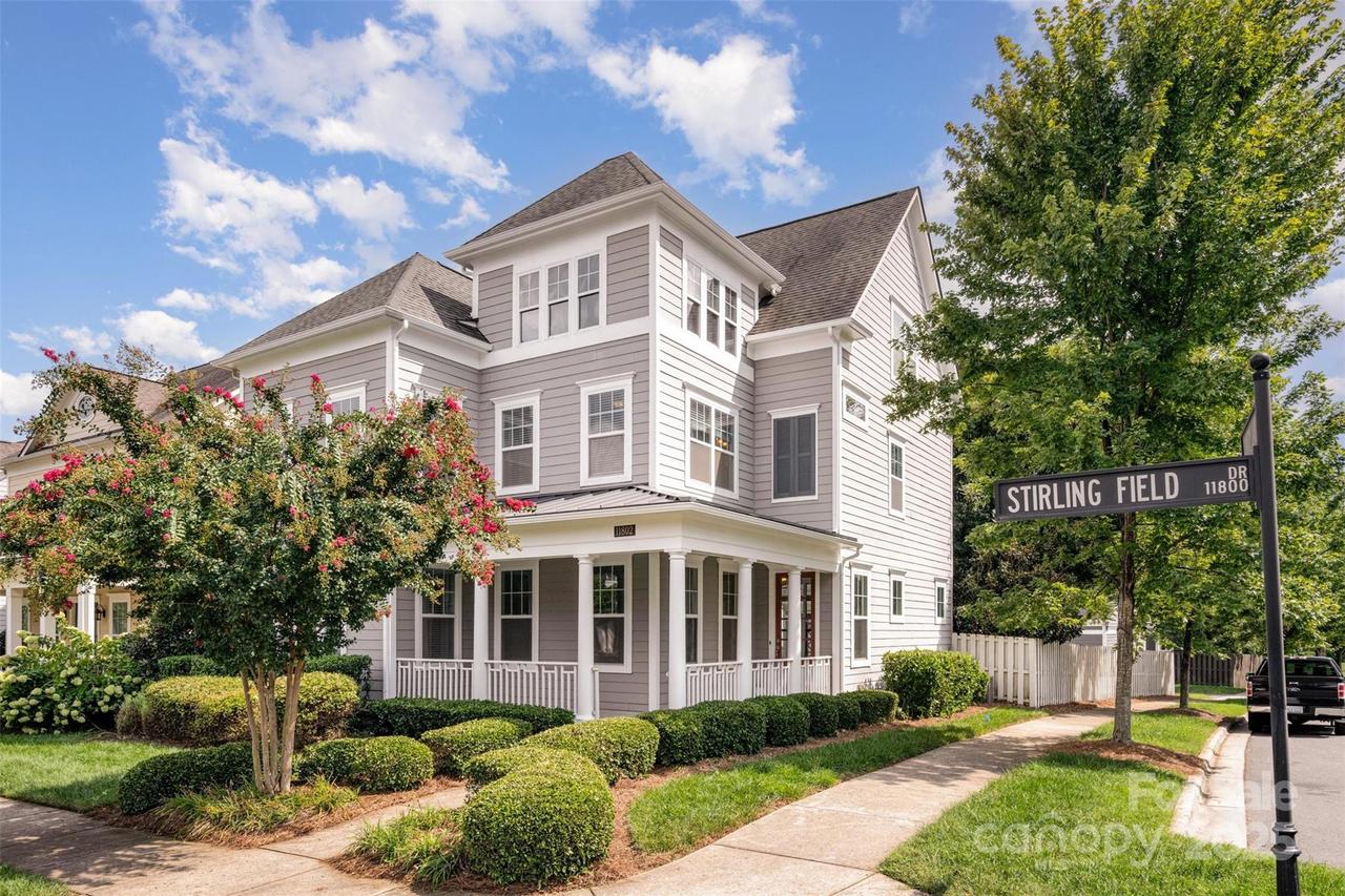 11802 Stirling Field Dr., Pineville, NC 28134