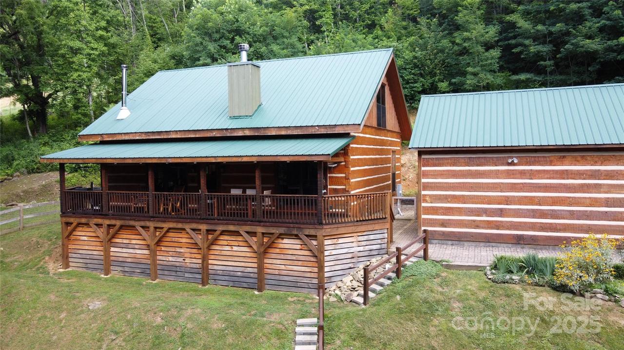 120 Spotted Fawn Ln., Waynesville, NC 28785