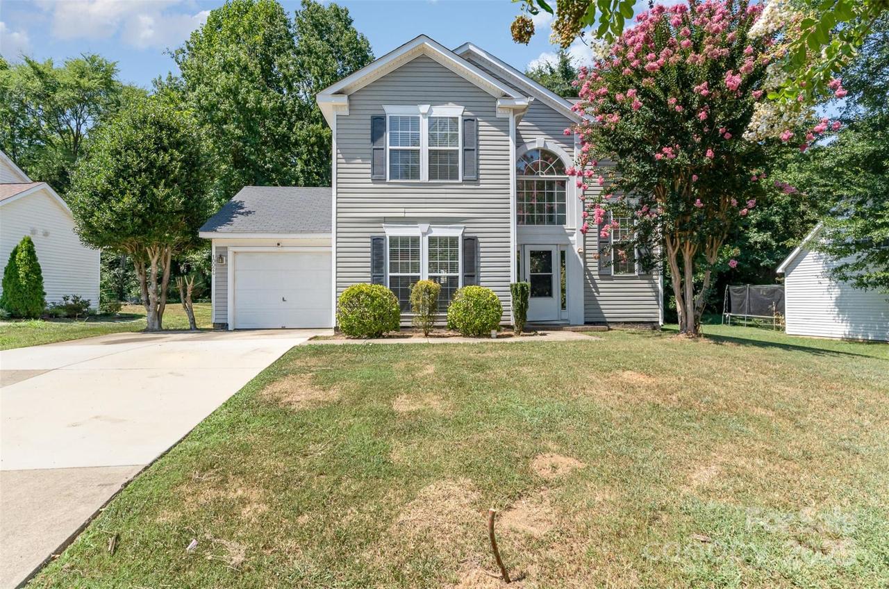 10024 Northwoods Forest Dr., Charlotte, NC 28214