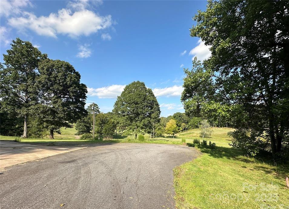 148 Wedgeway Dr., Statesville, NC 28677