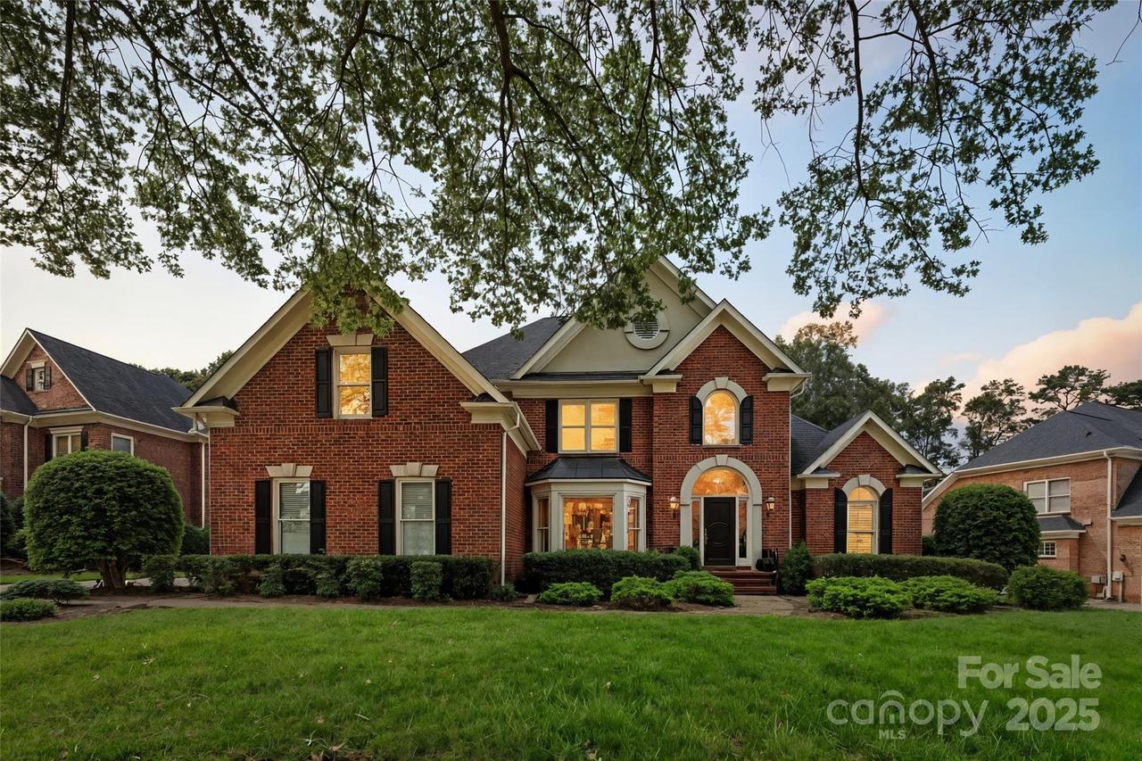 18901 Riverwind Ln., Davidson, NC 28036