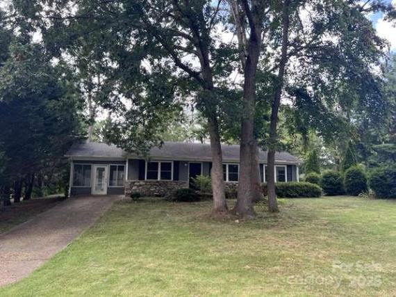 New Homes For Sale This Week That Attend Haw Creek Elementary: July 18th to July 24th