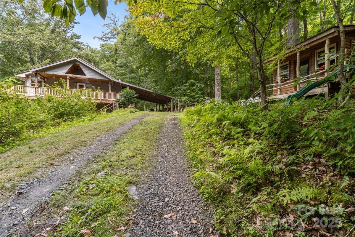 659 R B Deyton Rd., Green Mountain, NC 28740