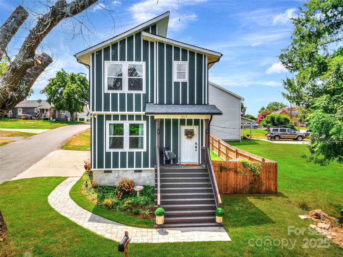 717 N Falls St., Gastonia, NC 28052