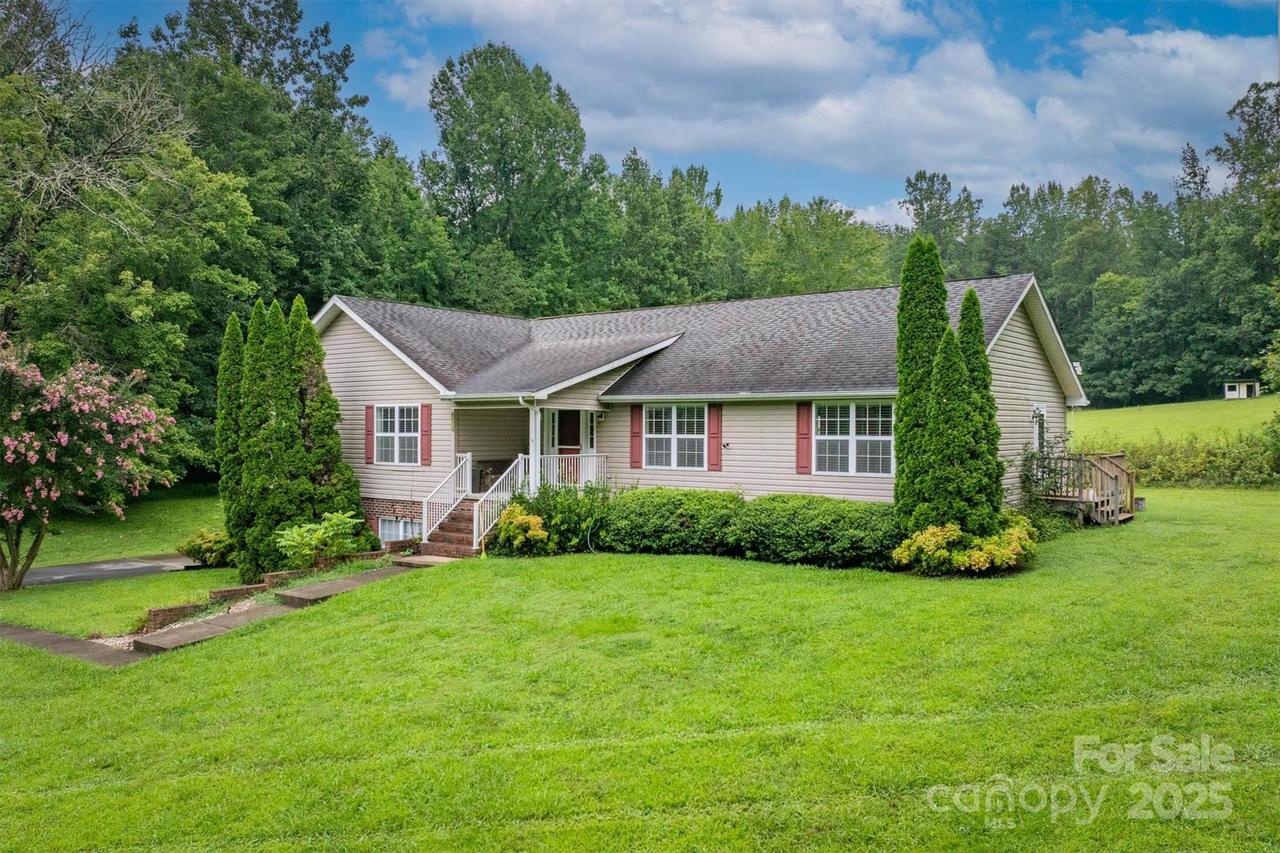 1477 Taylorsville Rd., Lenoir, NC 28645