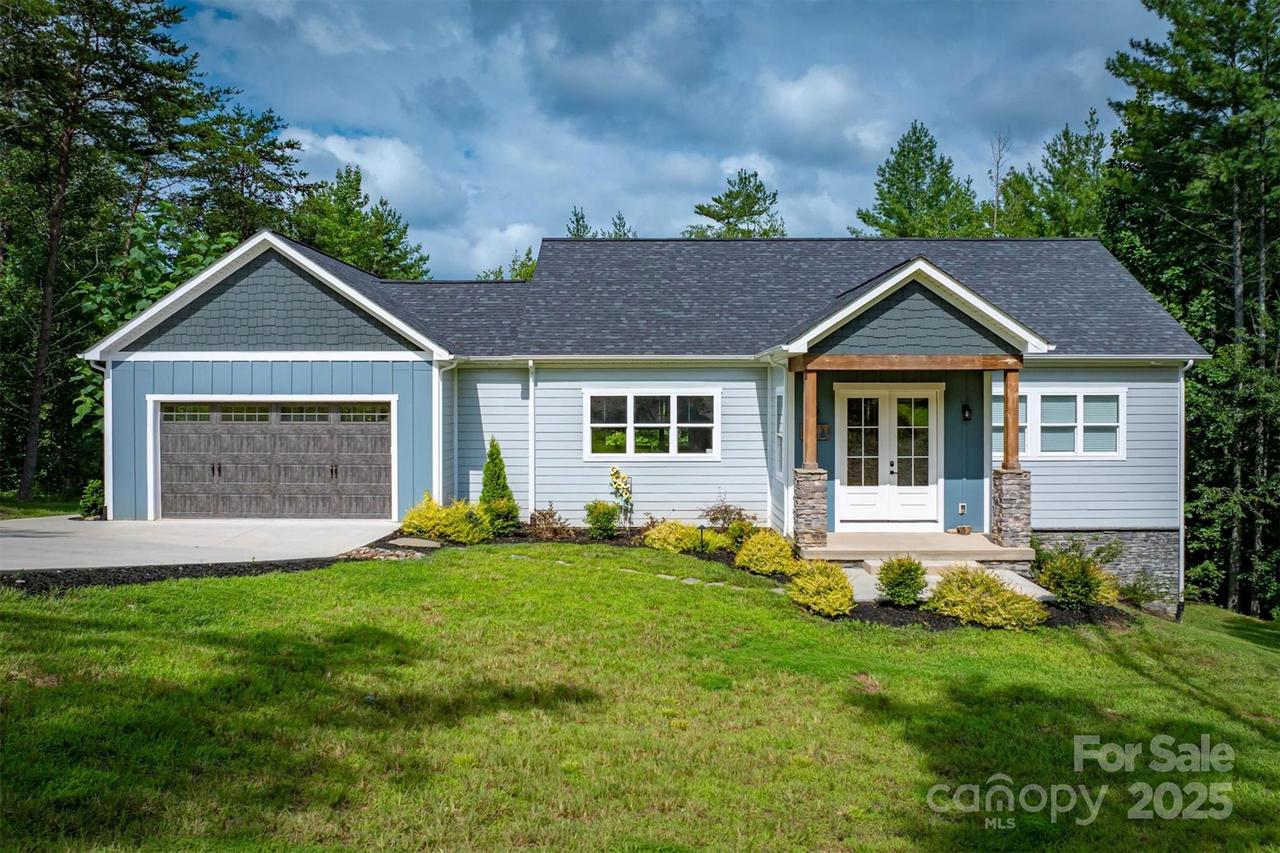 2108 E Bluewater Dr., Morganton, NC 28655