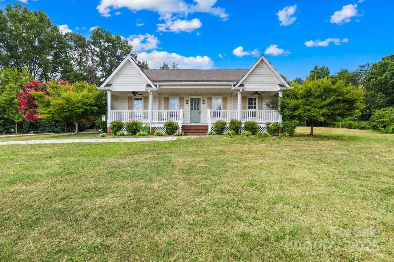 160 Pampas Ln., Mooresville, NC 28117