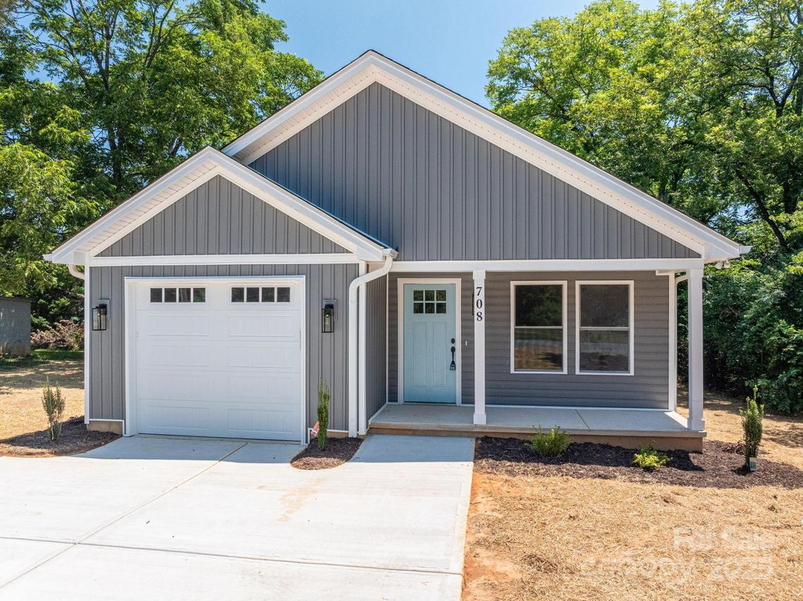 708 Requa Rd., Cherryville, NC 28021