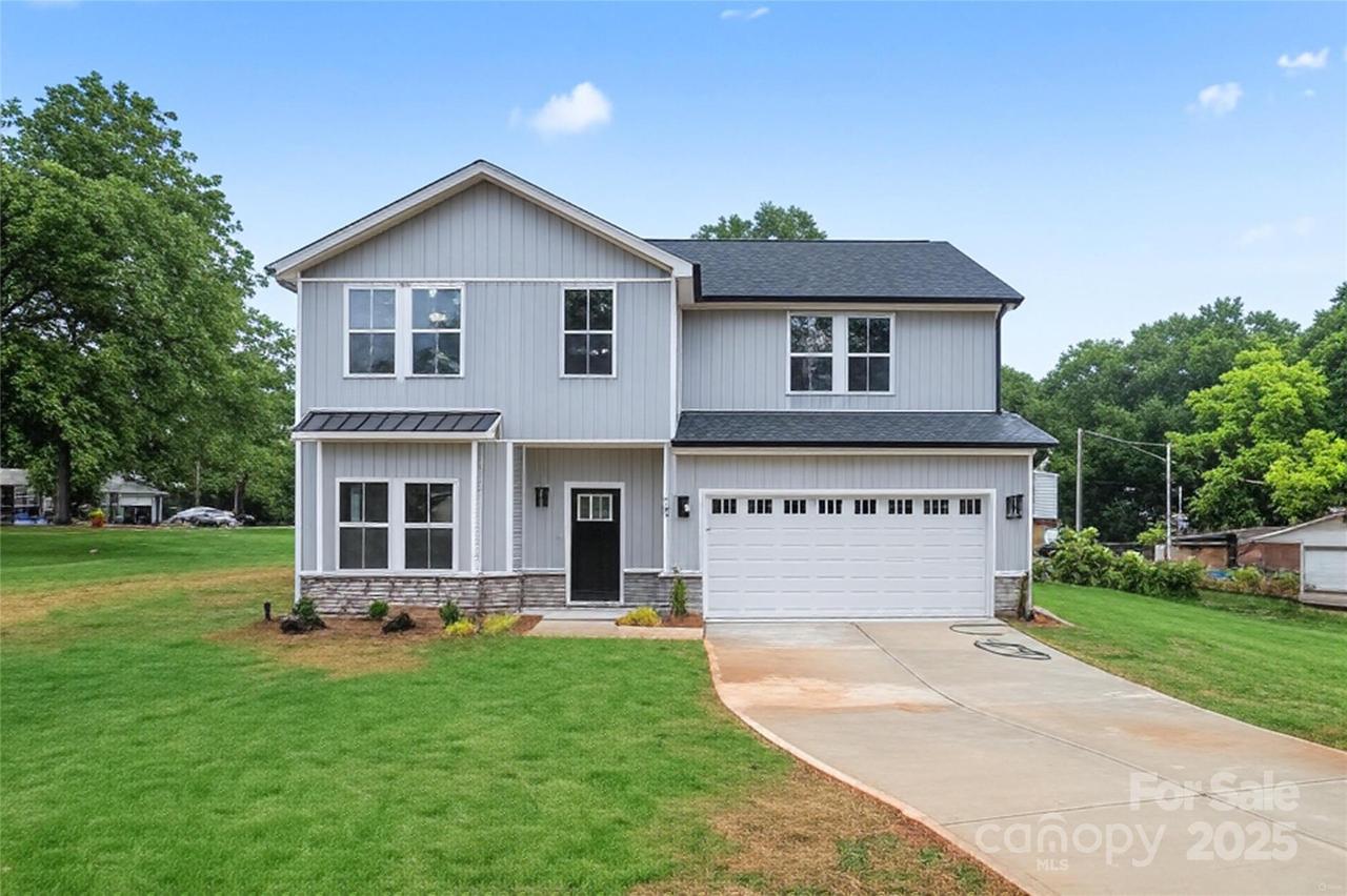 209 Henderson Cir., Harrisburg, NC 28075