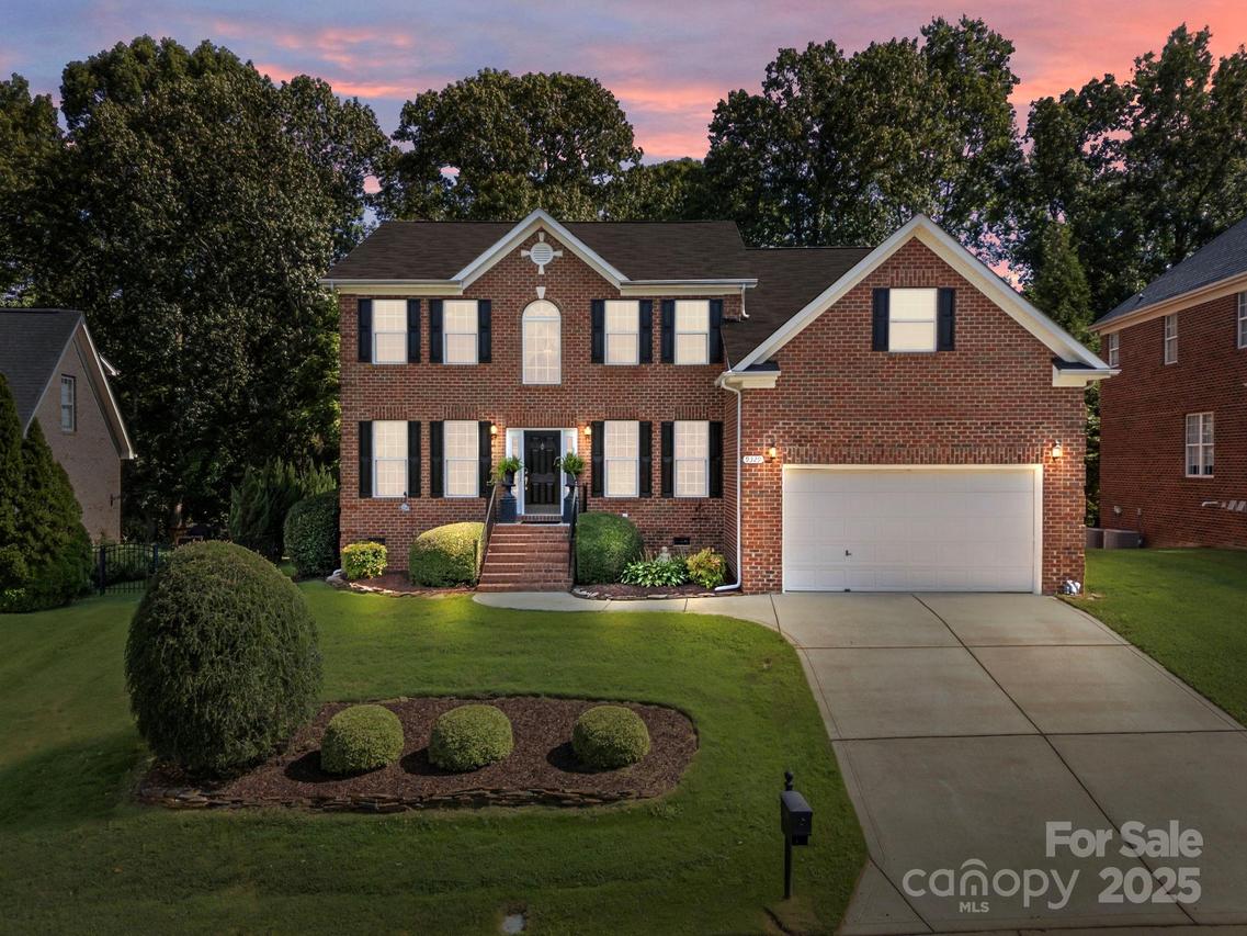 9329 Uxbridge Ln., Huntersville, NC 28078