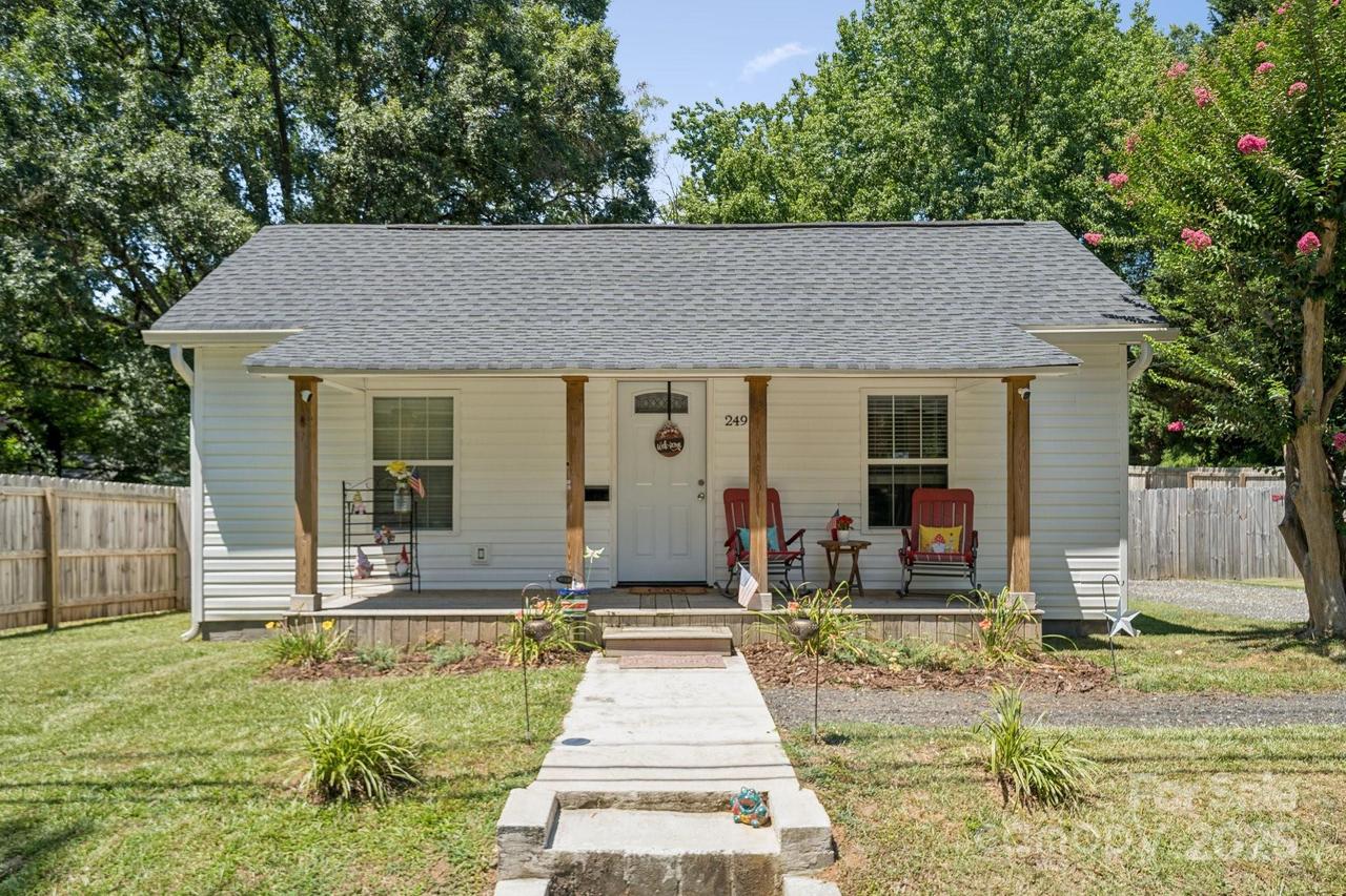 249 Institute St., Mooresville, NC 28115