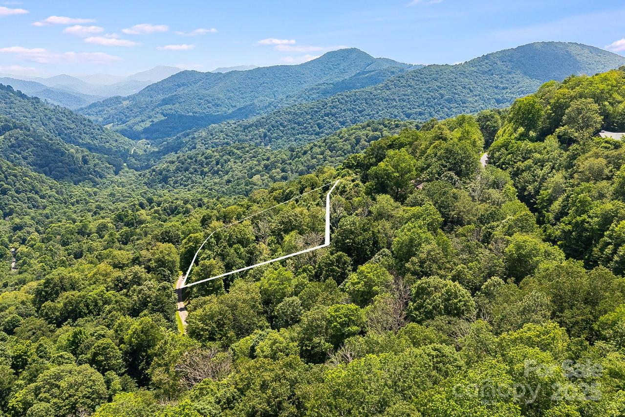 16 Mountain Gait Dr., Mars Hill, NC 28754