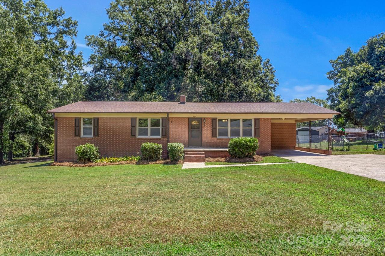 204 Dale Dr., Cherryville, NC 28021