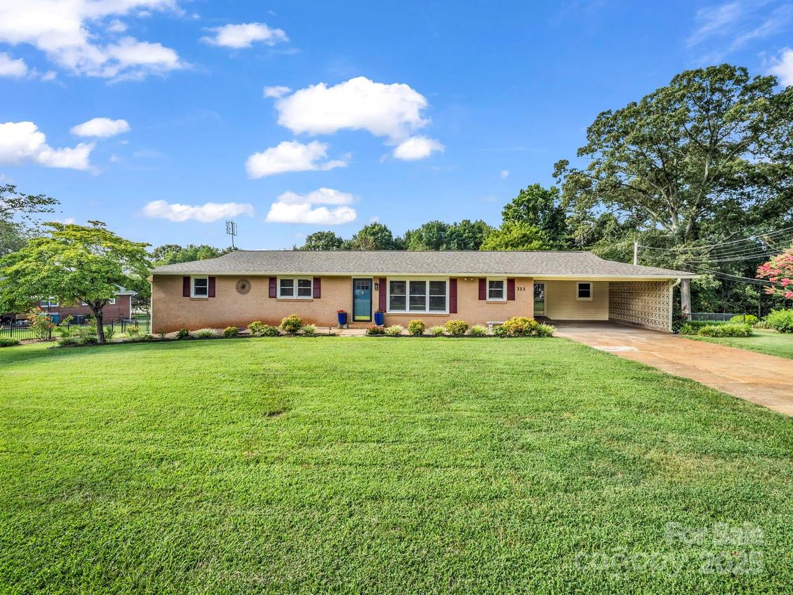 311 Franklin Dr., Forest City, NC 28043