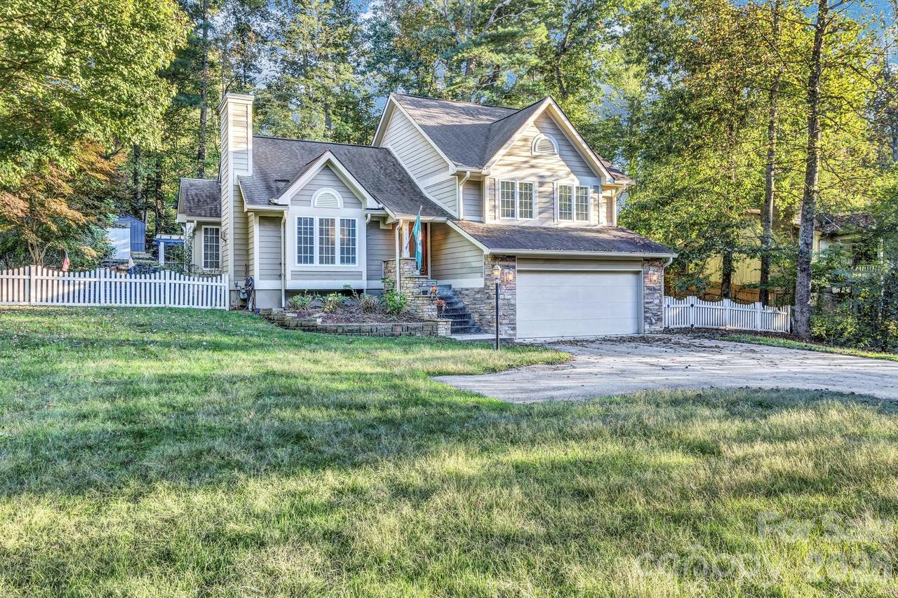 911 Fanning Bridge Rd., Fletcher, NC 28732