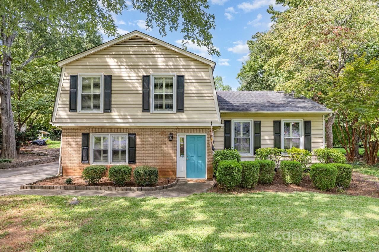 2241 Gaines Ave., Gastonia, NC 28054