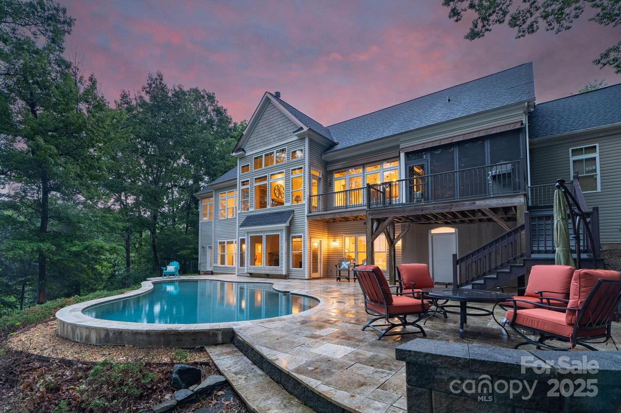 8623 Island Point Rd., Charlotte, NC 28278