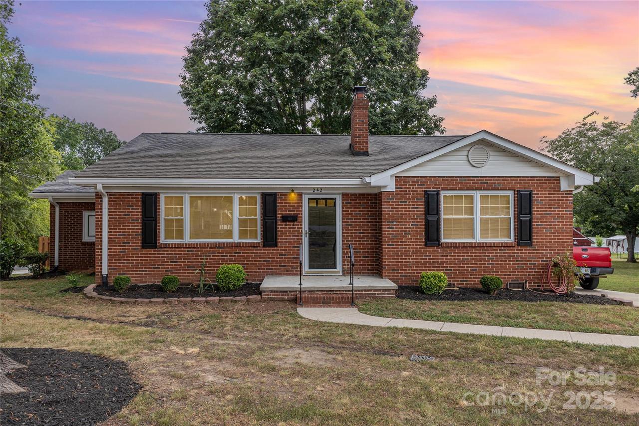 242 White St., Concord, NC 28027