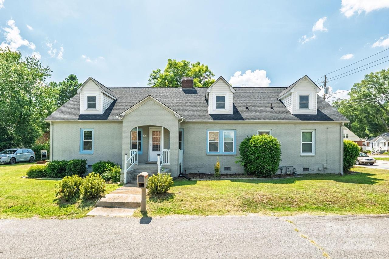 1106 Lane St., Kannapolis, NC 28083