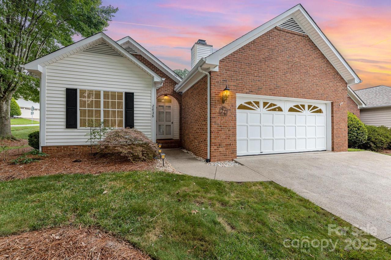 2636 Woodington Dr., Winston Salem, NC 27103