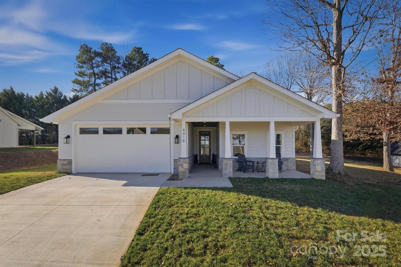 4418 Bristol Dr., Morganton, NC 28655