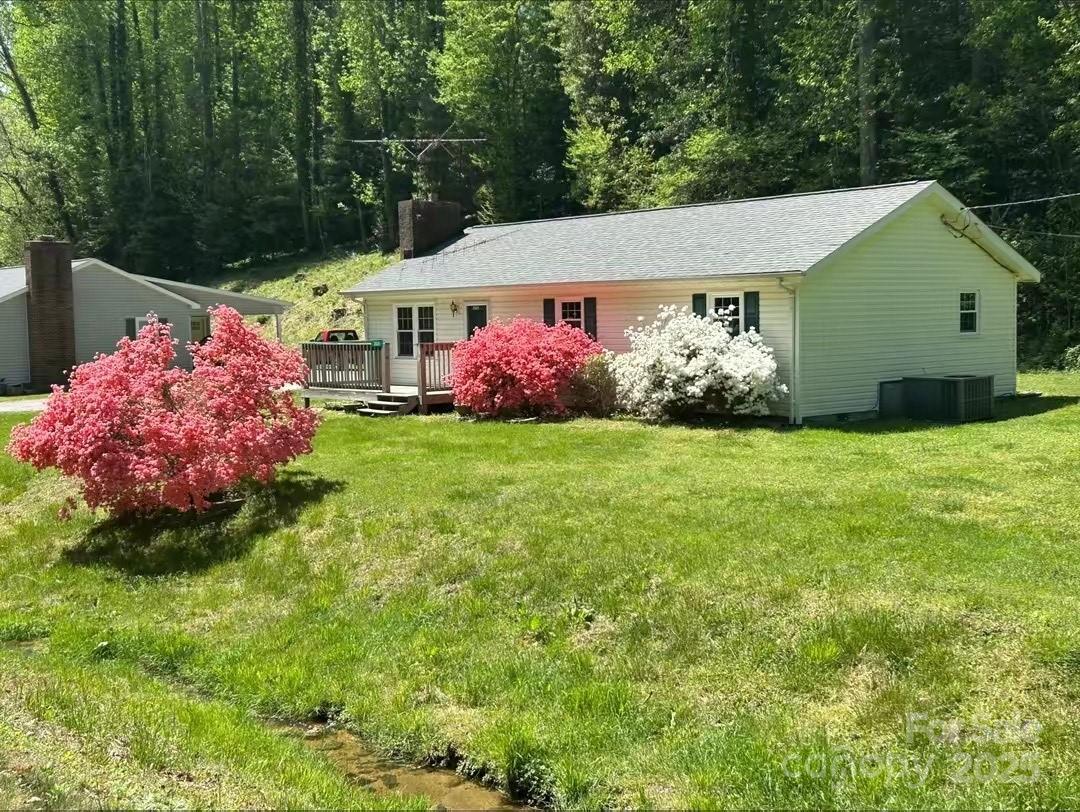 2531 Indian Grave Rd., Lenoir, NC 28645