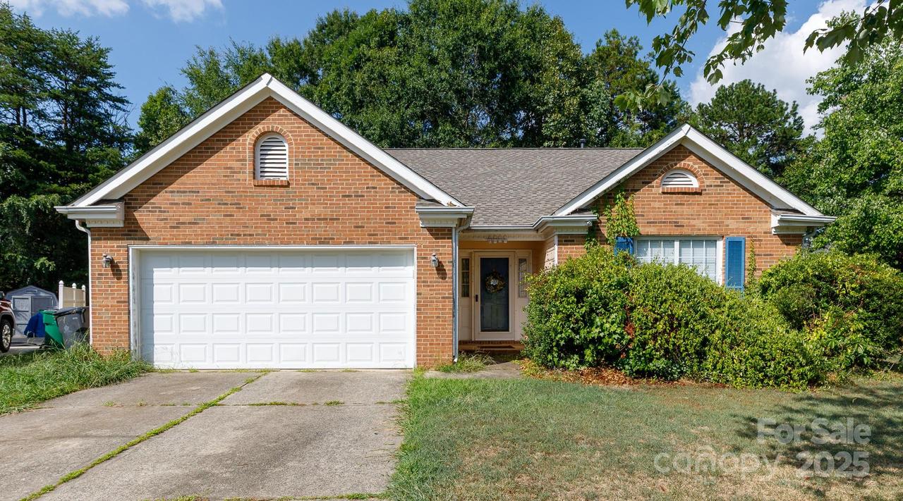 8601 Findon Pl., Charlotte, NC 28215