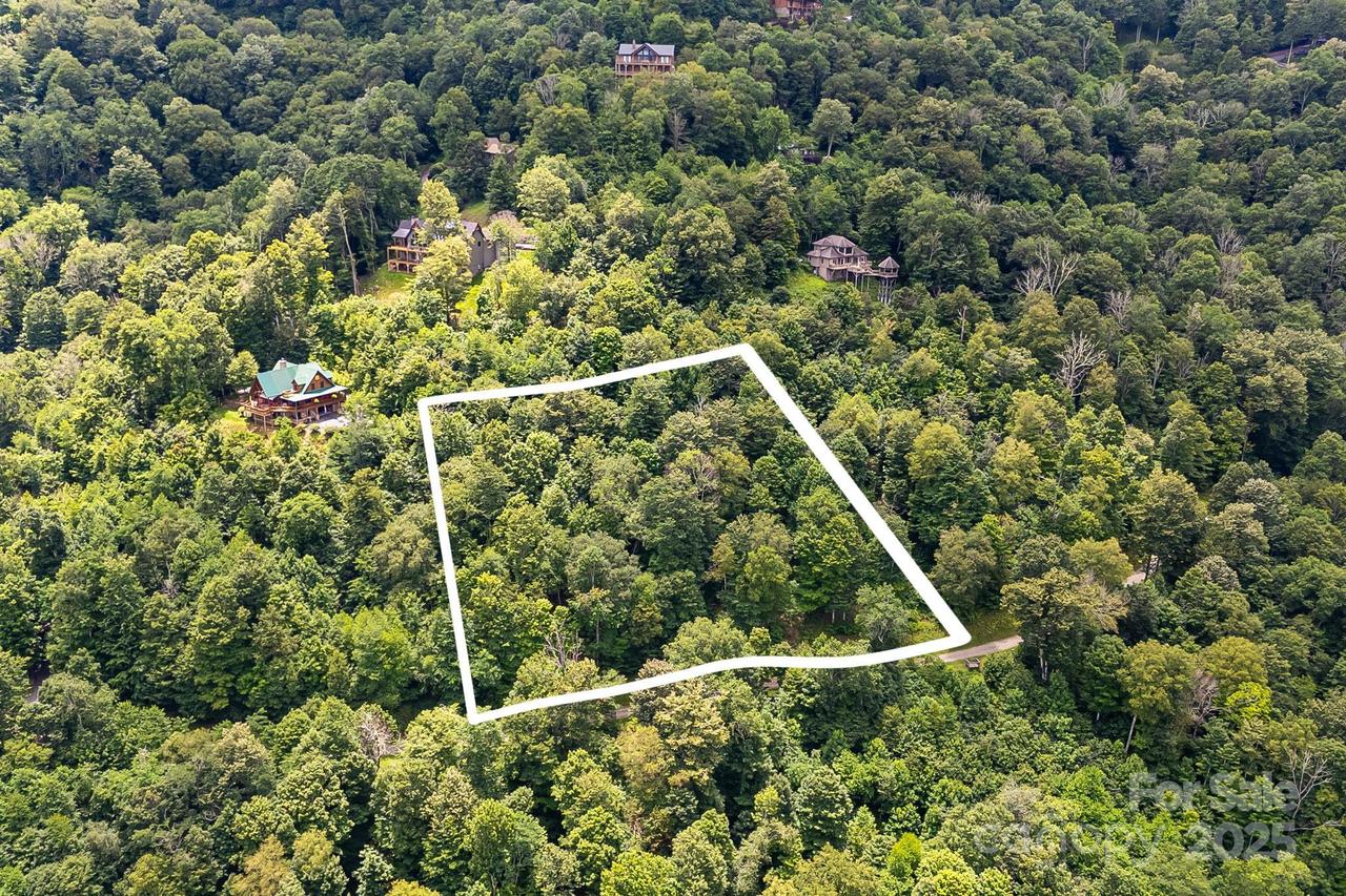 17 Mountain Gait Dr., Mars Hill, NC 28754