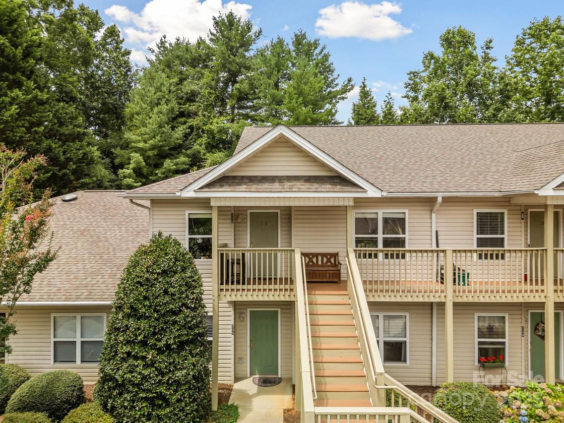 210 Carrington Pl., Arden, NC 28704