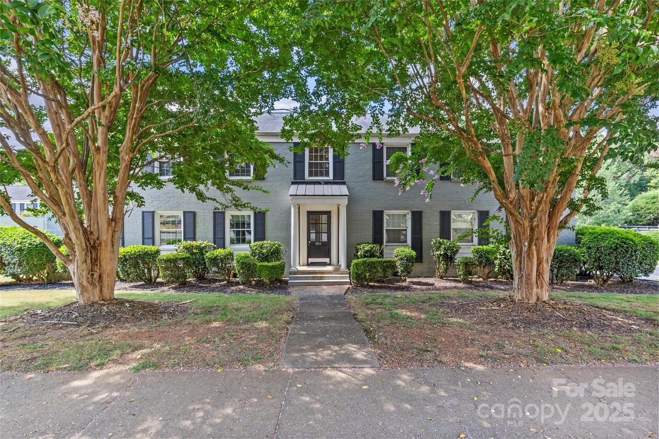 301 Wakefield Dr. #A, Charlotte, NC 28209