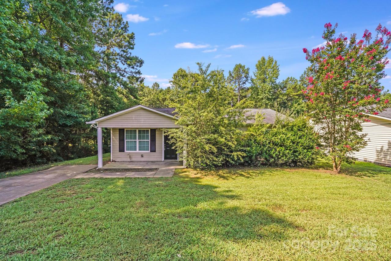 3134 Rainbow Ridge Dr., Matthews, NC 28105