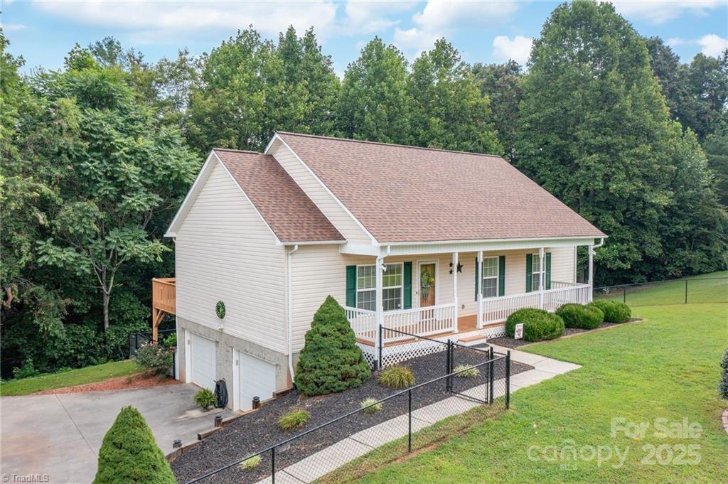 178 Brooklin St., Wilkesboro, NC 28697