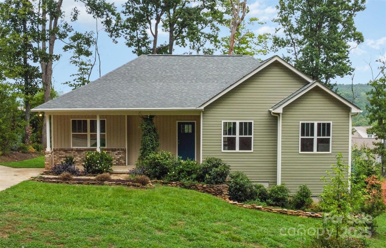 7593 Red Robin Tr., Denver, NC 28037