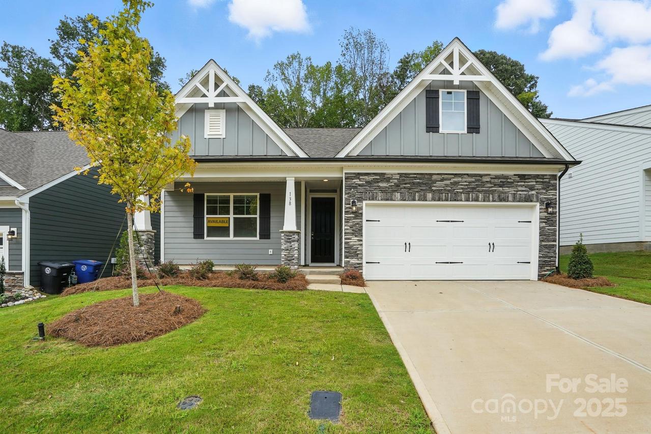 138 N Prestwick Way #17, Mooresville, NC 28115