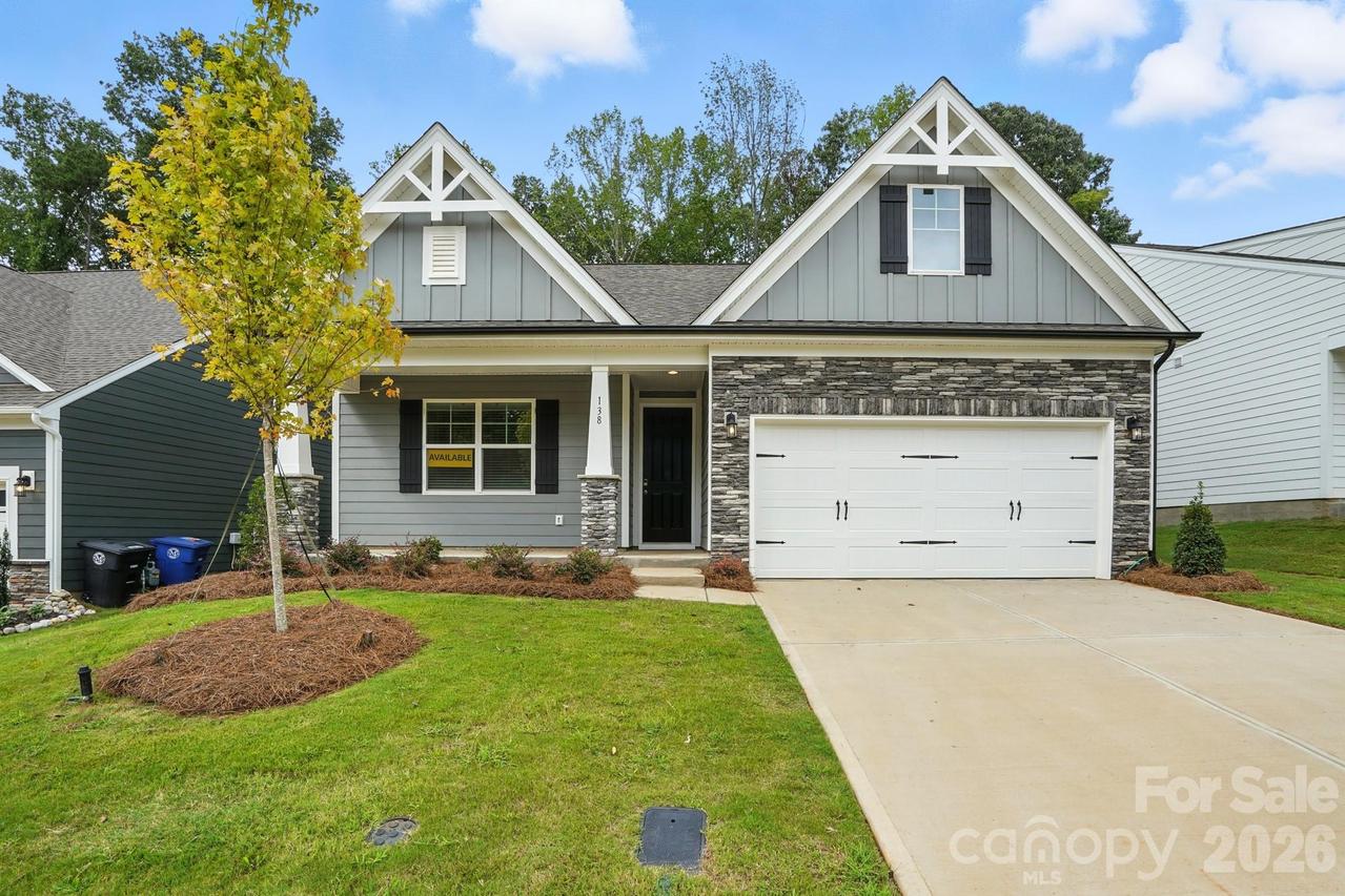 138 N Prestwick Way #17, Mooresville, NC 28115